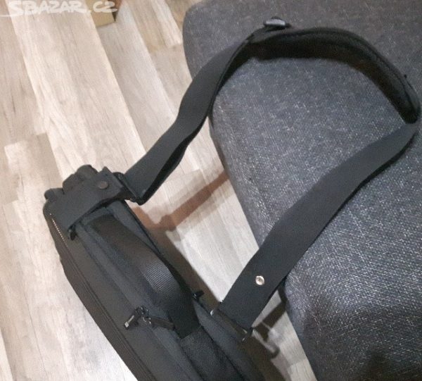 Nový Batoh CONNECT IT CI-442 HardShell 15.6" - Image 3