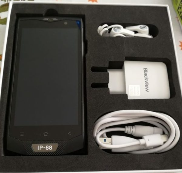 Mobilní Telefon IGET BlackView GBV8000 Pro Titan