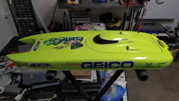 Rychlostní model lodě Miss Geico 29 V1 RTR se střídavým elektrickým pohonem - Image 7