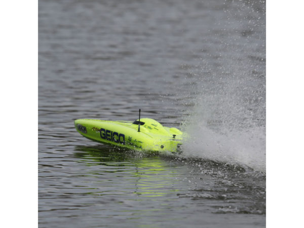 Rychlostní model lodě Miss Geico 29 V1 RTR se střídavým elektrickým pohonem - Image 3